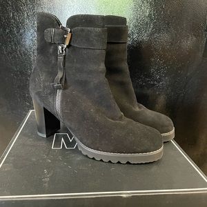 Blondo Waterproof Ankle Boots!